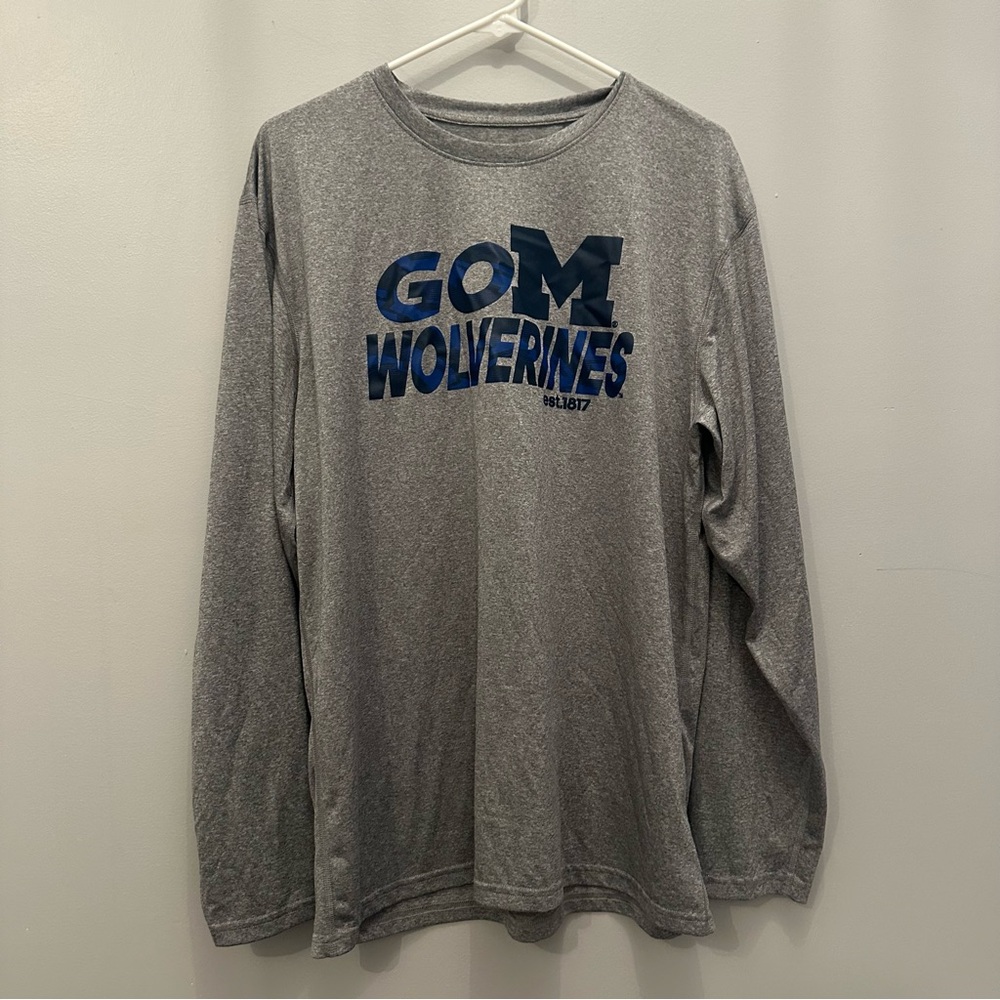 NWOT Adidas U of M Long Sleeve shirt. Men’s Large.